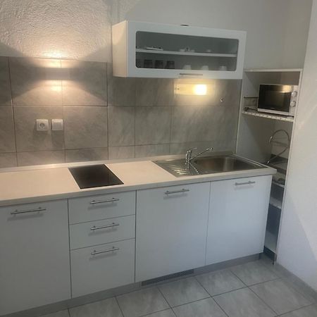Apartmani Isabella - Ilda Radonic 耶尔萨 外观 照片