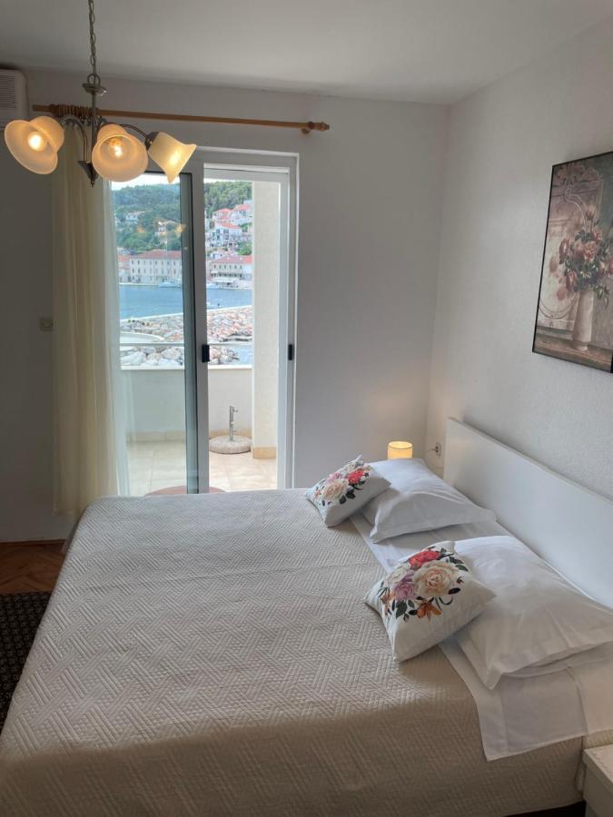 Apartmani Isabella - Ilda Radonic 耶尔萨 外观 照片