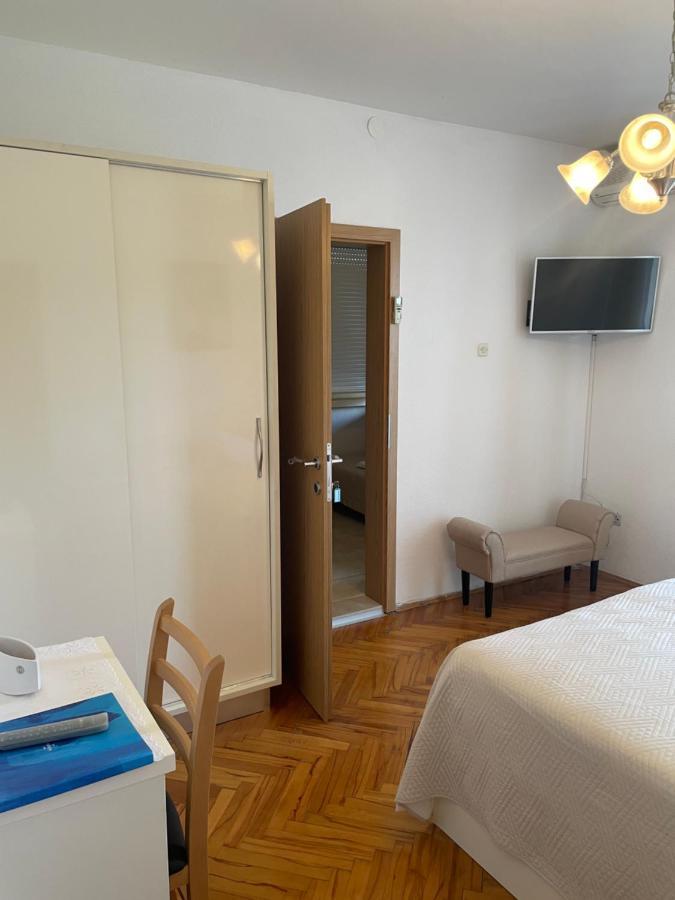 Apartmani Isabella - Ilda Radonic 耶尔萨 外观 照片