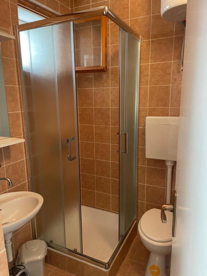 Apartmani Isabella - Ilda Radonic 耶尔萨 外观 照片
