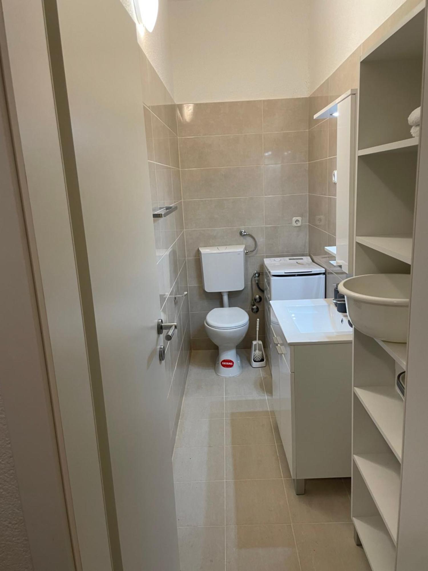 Apartmani Isabella - Ilda Radonic 耶尔萨 外观 照片