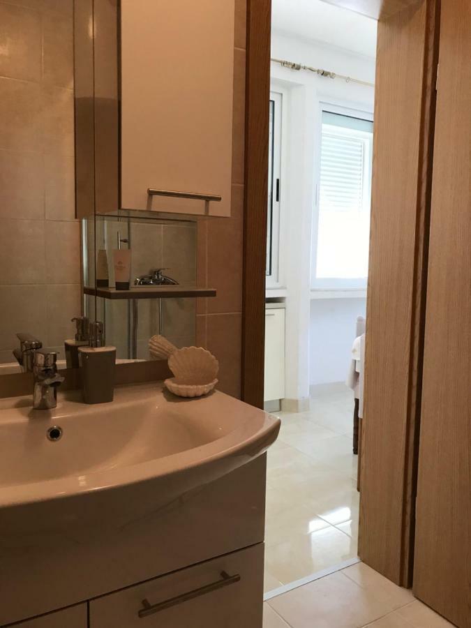 Apartmani Isabella - Ilda Radonic 耶尔萨 外观 照片
