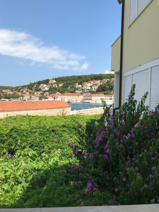 Apartmani Isabella - Ilda Radonic 耶尔萨 外观 照片