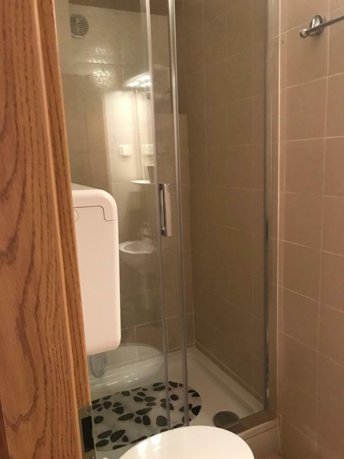 Apartmani Isabella - Ilda Radonic 耶尔萨 外观 照片