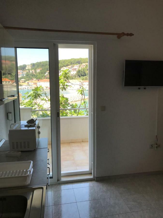 Apartmani Isabella - Ilda Radonic 耶尔萨 外观 照片