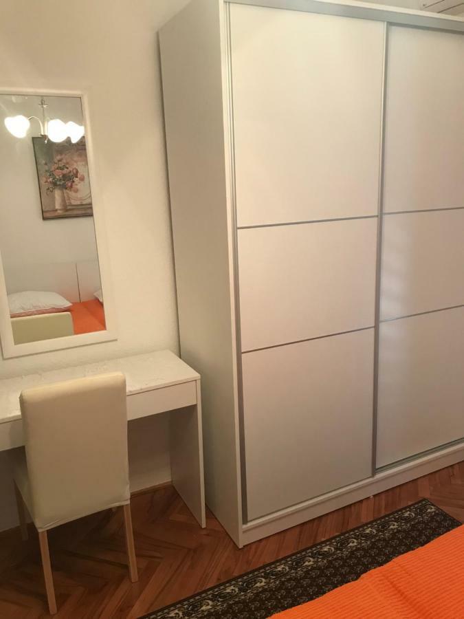 Apartmani Isabella - Ilda Radonic 耶尔萨 外观 照片